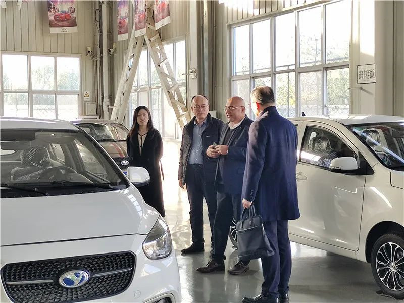 美国客商一行到沐鸣2集团参观考察