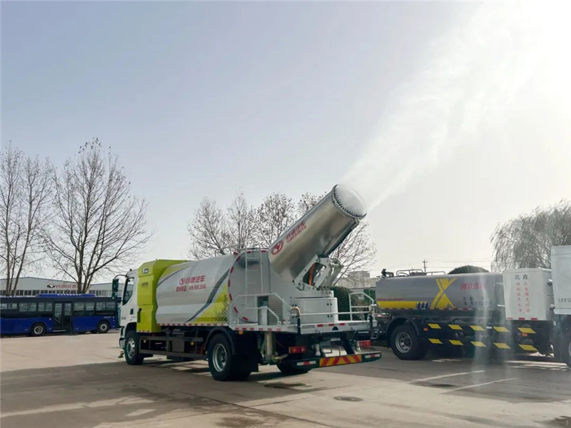 低碳环保 除霾降尘丨沐鸣2新能源多功能抑尘车、清洗车强强组合