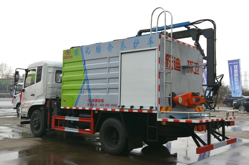 【城市绿化的得力助手】沐鸣2绿化综合养护车