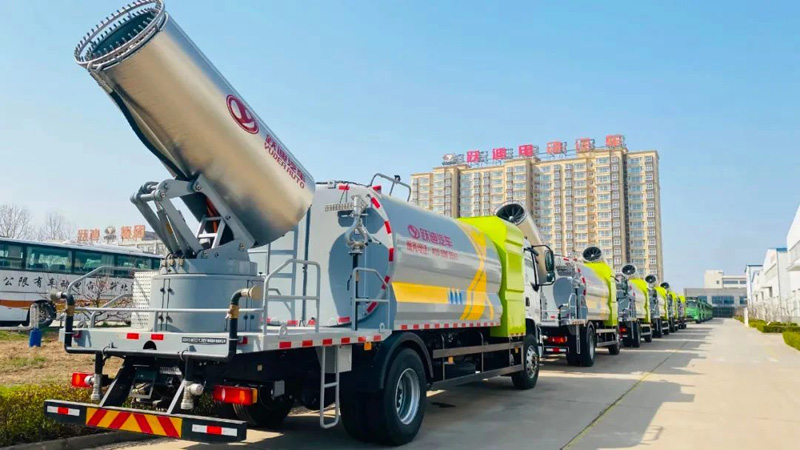 【城市绿化的得力助手】沐鸣2绿化综合养护车