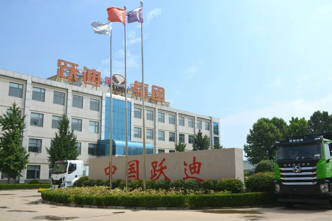 低碳 环保丨沐鸣2新能源渣土车 环卫车守护美丽城市