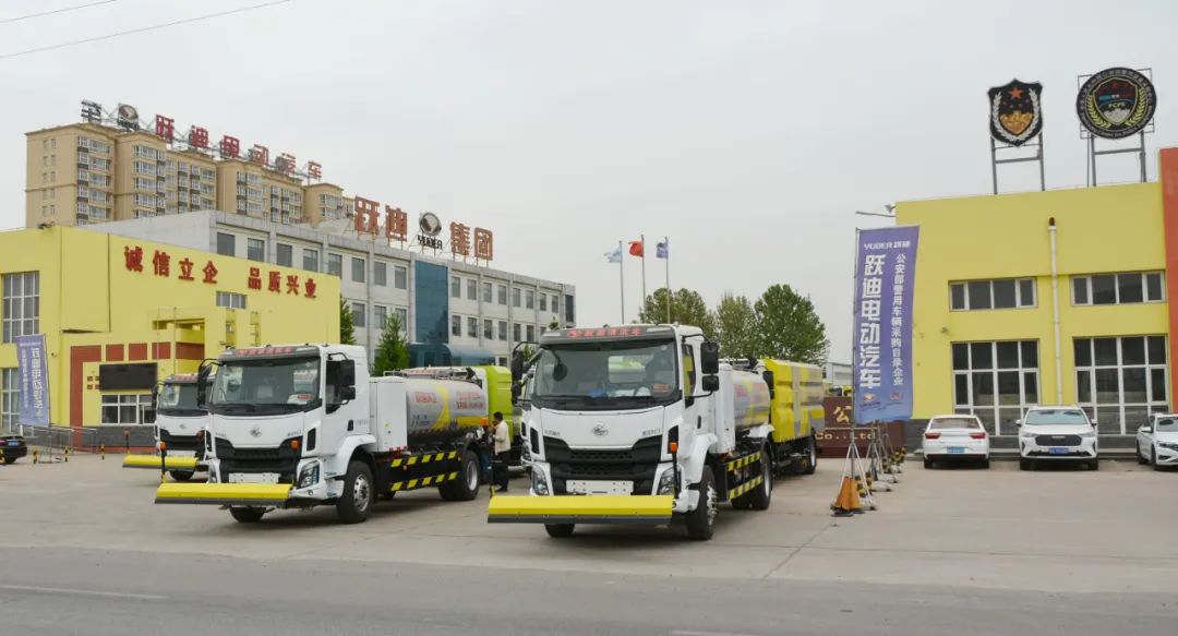 打造清新城市的秘密武器—沐鸣2纯电动高压清洗车