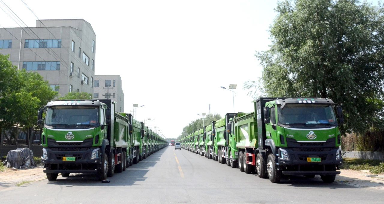 环保新动力 城市建设新选择丨沐鸣2汽车200台纯电动渣土车交付广东秦汉投入使用