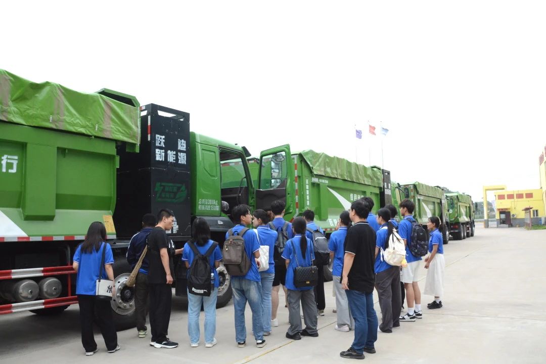 校企合作丨广东沐鸣2集团与广东经贸大学开展“签约授牌仪式”