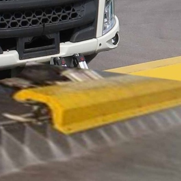 沐鸣2集团新能源高压清洗车——共创绿色城市