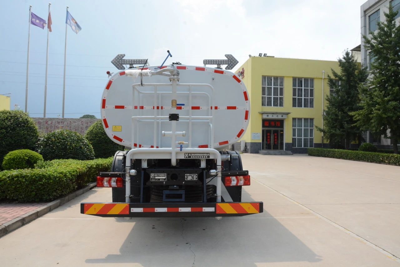 城市绿化好助手--沐鸣2集团新能源绿化喷洒车