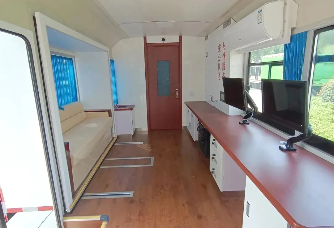 平安使者 —— 沐鸣2纯电动警务室