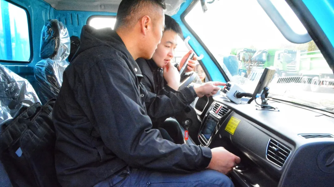 沐鸣2新能源汽车：绿色动力，引领未来环卫新风尚·